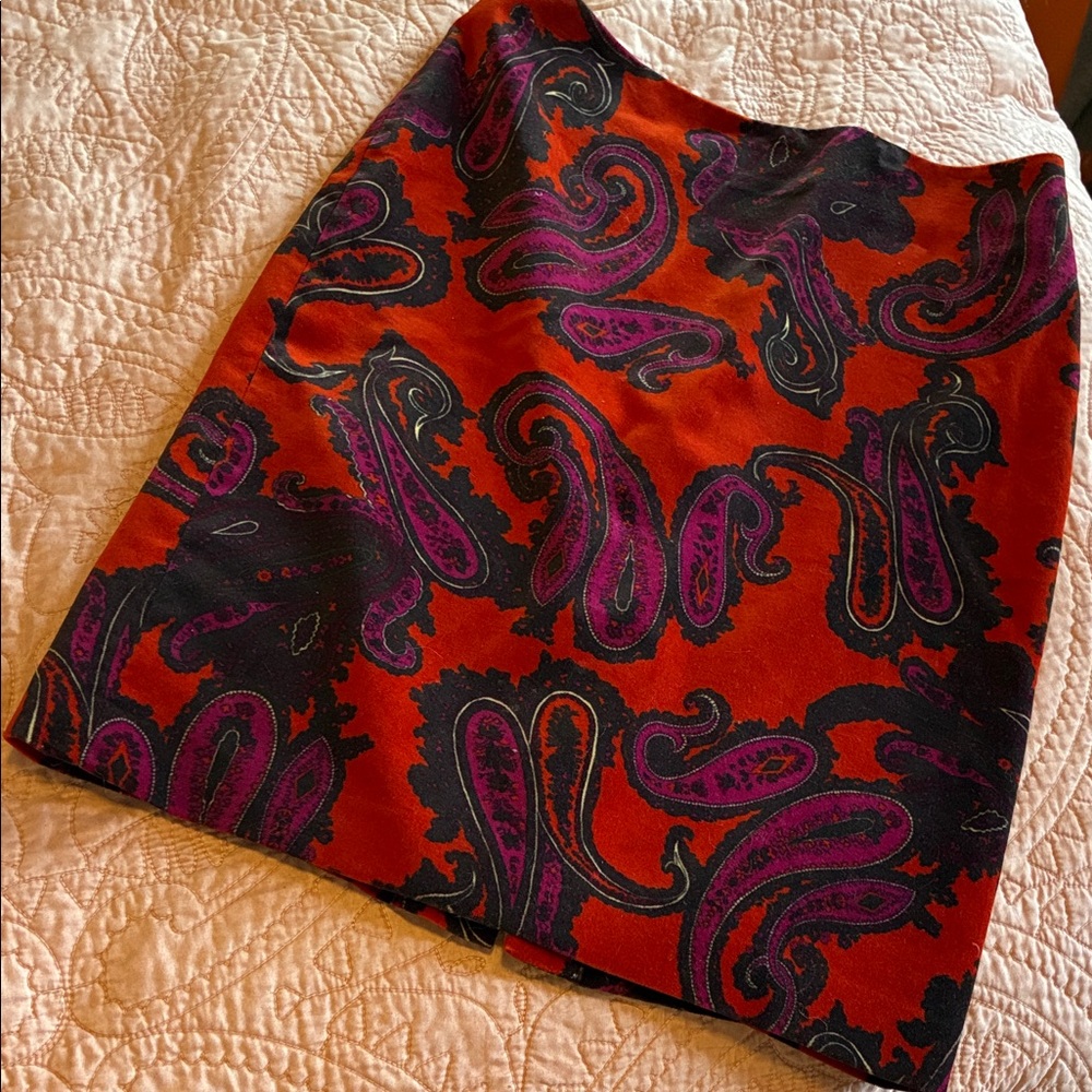 Velvet Paisley Patterned Skirt - Red and Purple